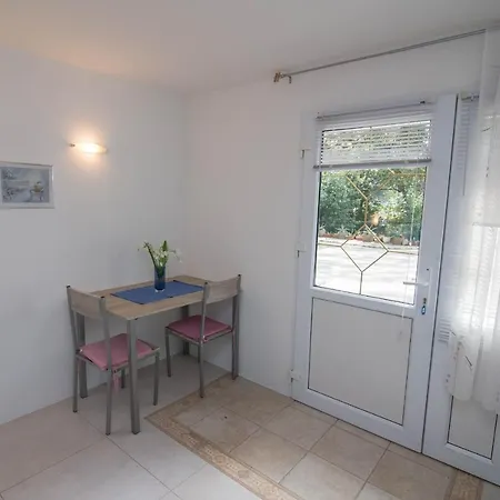 Glencoe - 8 Apartment Mali Losinj